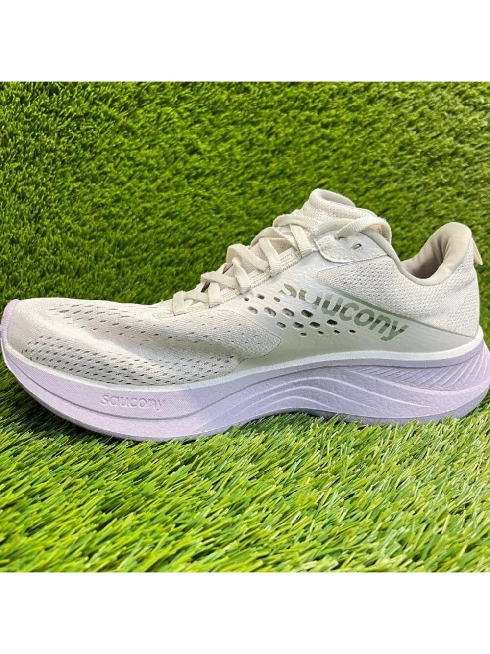 Saucony please review